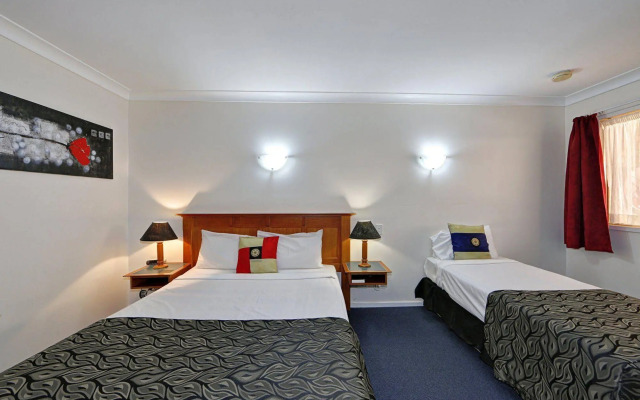 Sugar Country Motor Inn