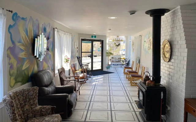 Windspire Inn