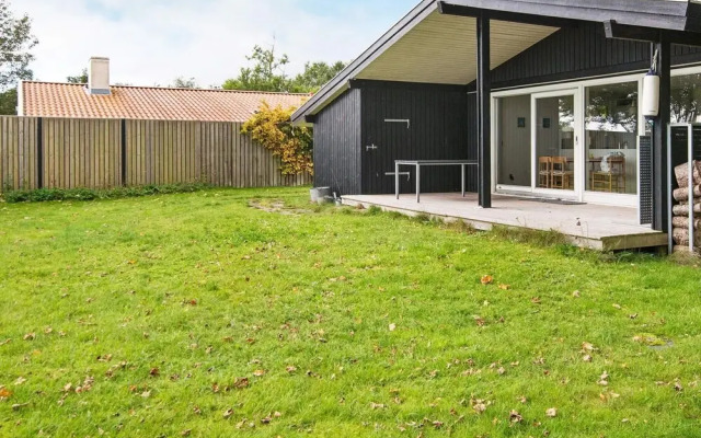 6 Person Holiday Home in Bjert