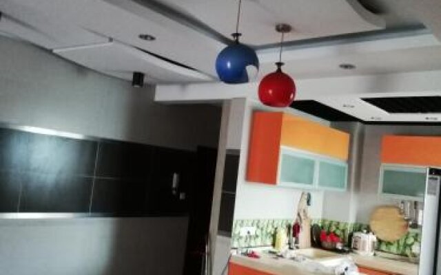 Nanning Deluxe 3+1 Family Apartment