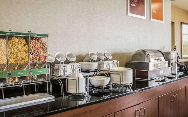 Comfort Inn River's Edge