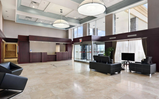 Comfort Inn & Conference Centre Toronto Airport