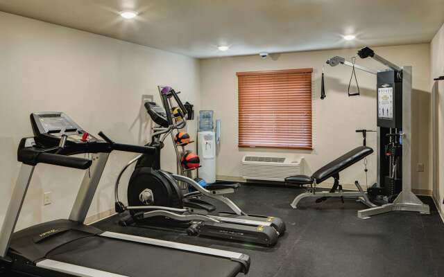 WoodSpring Suites Columbus NE I-270 Airport