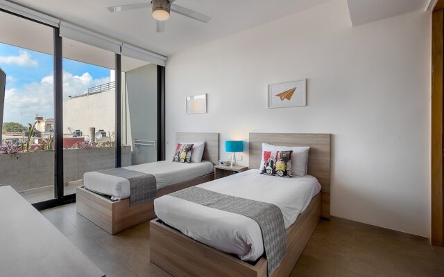 The City by Tulumeando