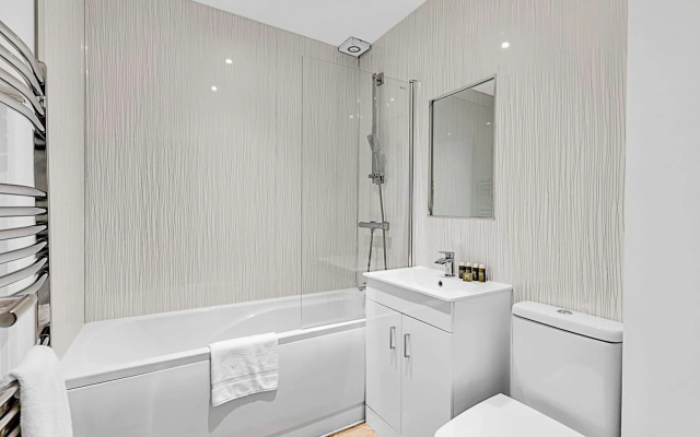 Stylish & Modern St Johns Hill
