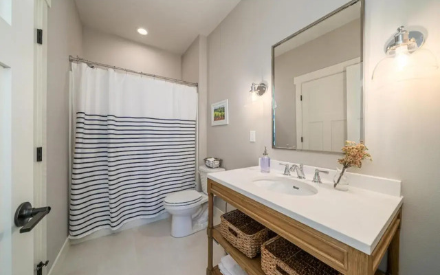 5 O’Clock Somewhere #113