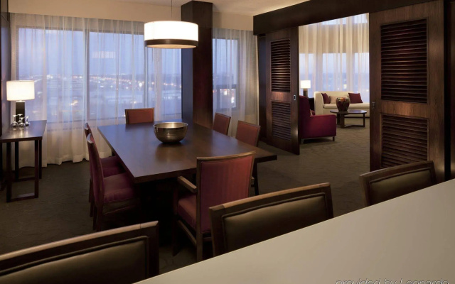 Delta Hotels by Marriott Edmonton South Conference Centre
