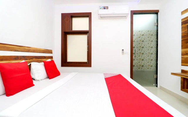 OYO 40722 Hotel Galaxy