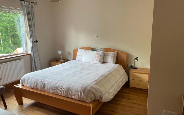 Douglasha House V93RX64