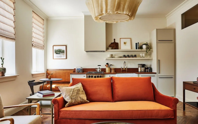 The Pinch Hotel