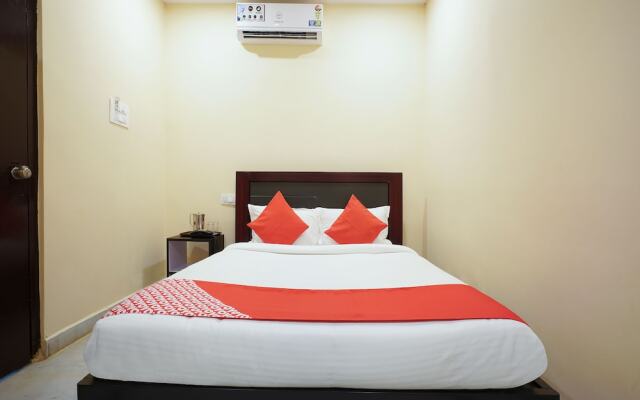 Tulasi Anugana Grand by OYO Rooms