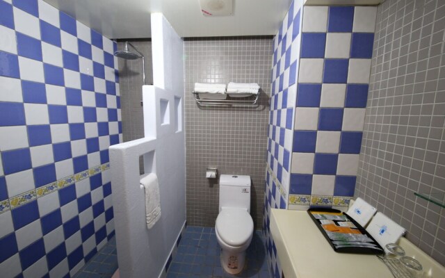 Coconut Grove House B and B