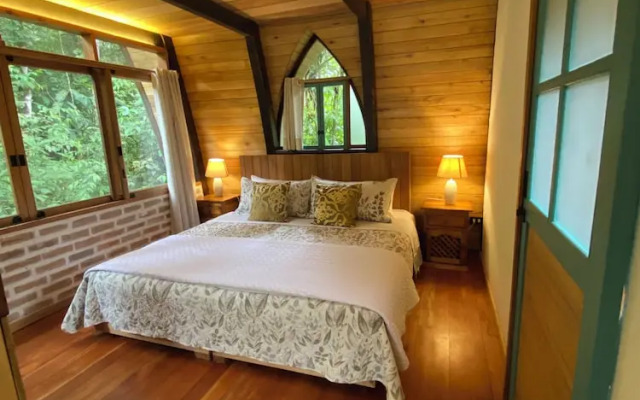 Sacha Urco Lodge Nature Hideaway Cabins