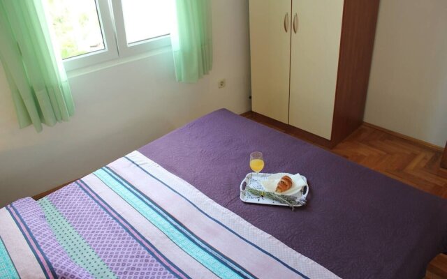 Sea View Apartment Ruza, Sleeps 4