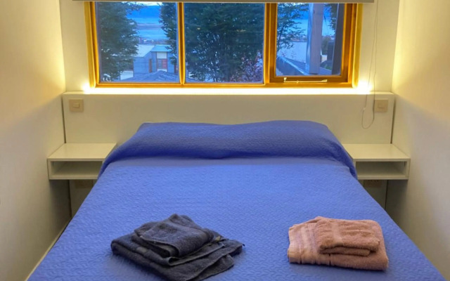 Ushuaia - Studio Exclusivo Alakalufes