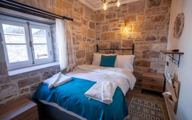 Cunda Alesta Otel