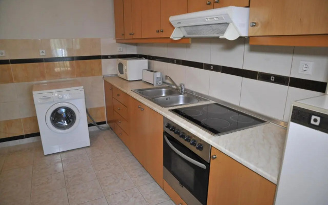 Nikitas Apartment