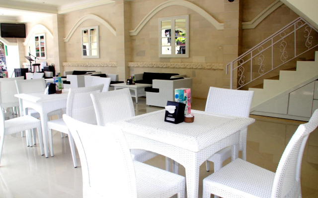 Melasti Beach Resort & Spa