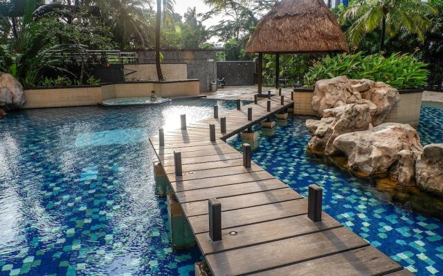 2BR Hampton's Park Apartment near Pondok Indah