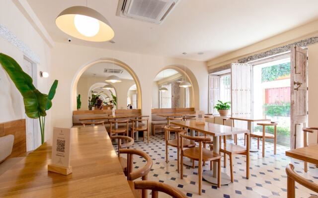 B Haus Hotel Boutique