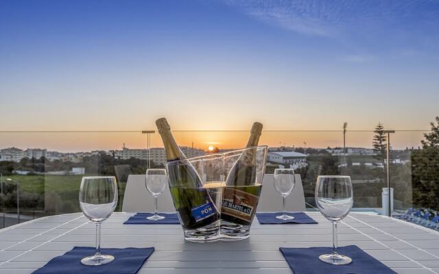 Correeira Luxury Residence T3 G - Albufeira, Pools, Wifi, Bbq, Beach