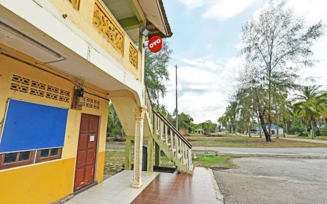 OYO 90315 Chalet Pantai Rantau Panjang