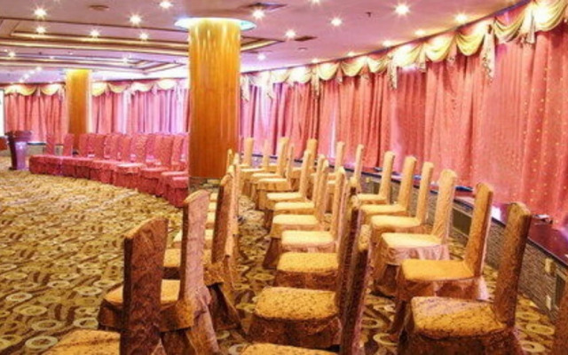 Le Garden Hotel