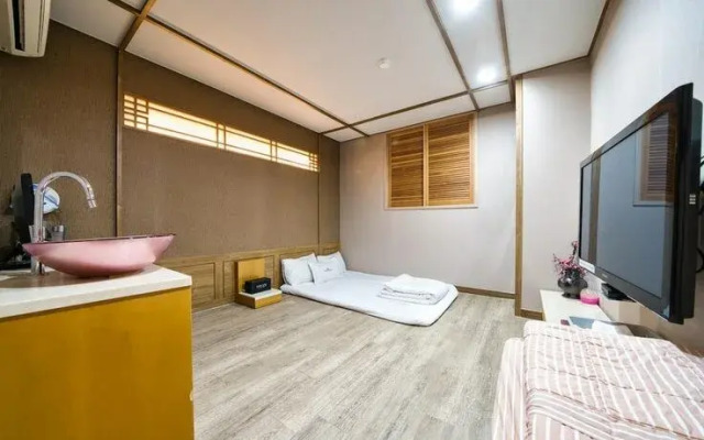 Gyeongju Bomun Zara