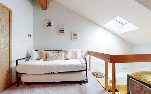 Snowcreek Iv #594 3 Bedroom Condo