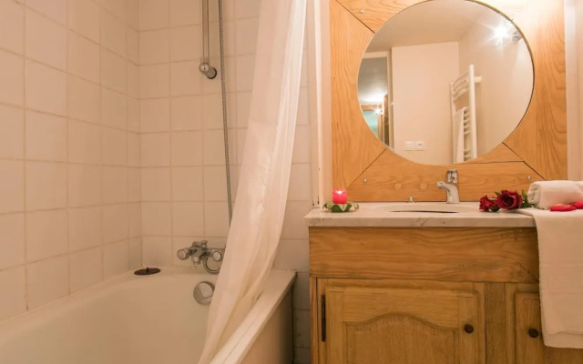 R Sidence Grand Roc - Ancolies 104