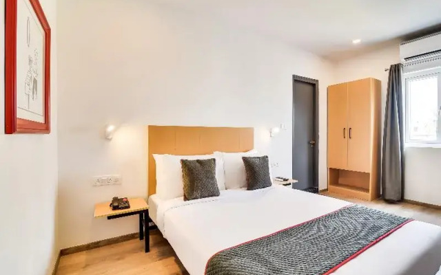 OYO Townhouse 238 Ulssor