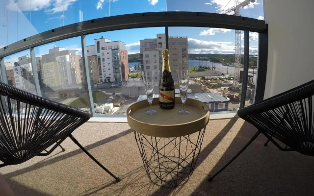 Soolo 6th floor lake view