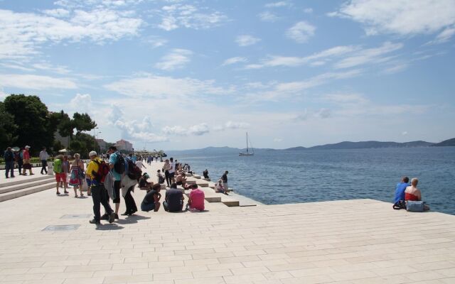 Comfortable Apartment in Zadar With TV