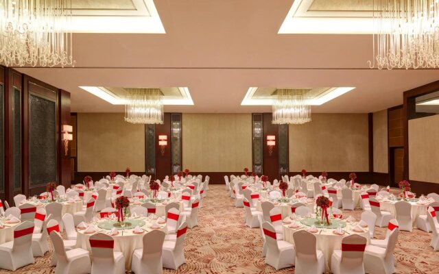 Four Points by Sheraton Shanghai, Daning