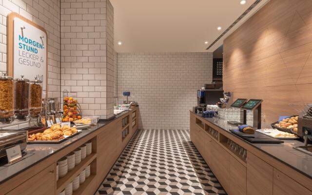 Holiday Inn Express and Suites Potsdam by IHG