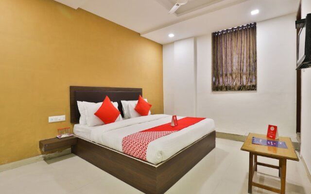 Hotel VLEE by OYO Rooms