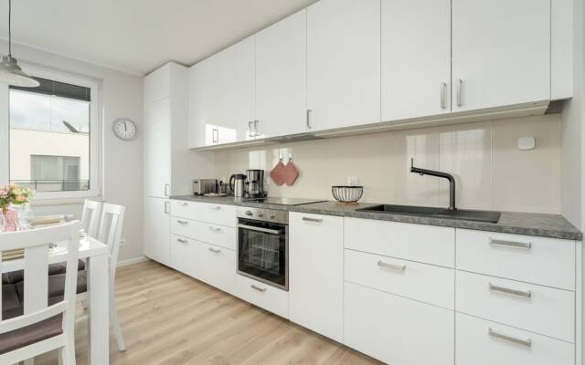 Apartment for 6 in Poznan by Renters