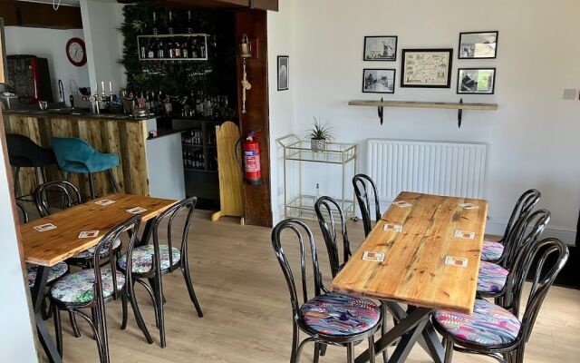 Crown Lodge Bed & Breakfast