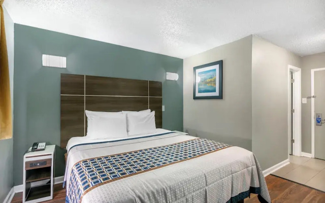 Days Inn Levittown Bristol