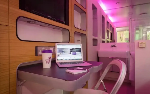 YotelAIR  London Gatwick