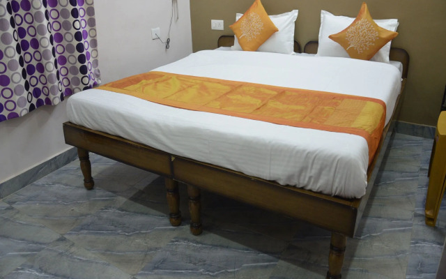 OYO Rooms Cantt Roadways Varanasi