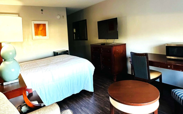 Baymont Inn & Suites by Wyndham Columbus near OSU
