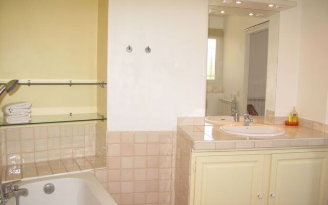 Holiday Home Les Oliviers - SAE110