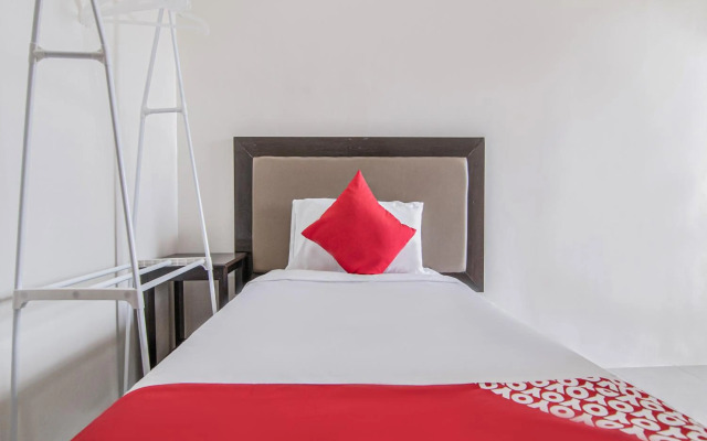 OYO 431 Apollo 11 Apartelle