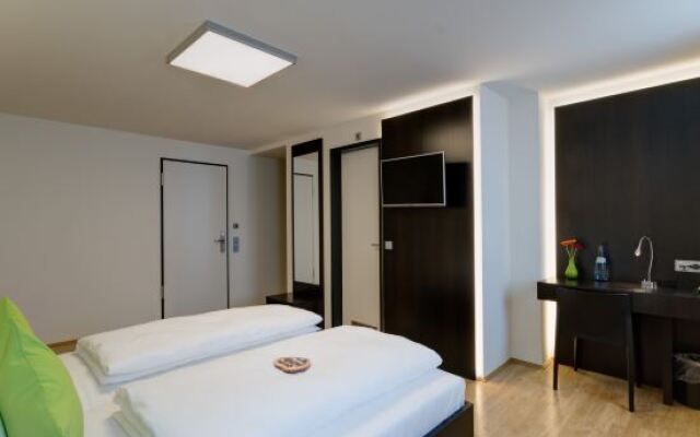 SevenDays Hotel BoardingHouse Mannheim