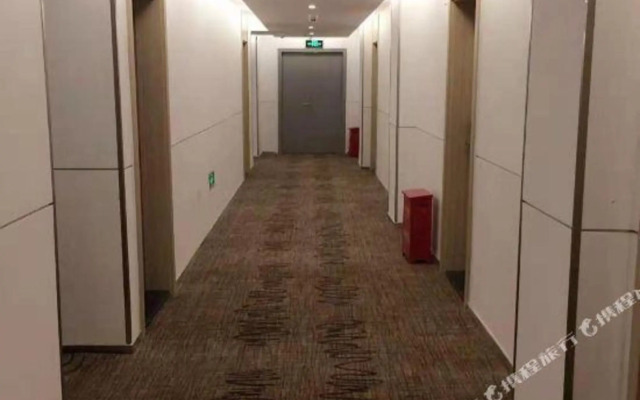 Pebble Motel (Zhangzhou Jiulong Avenue Wanda Plaza)