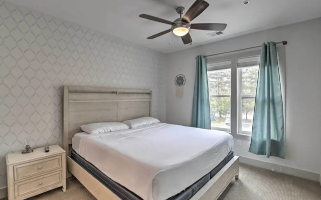 Modern Nashville Condo: 7 Mi to Downtown!