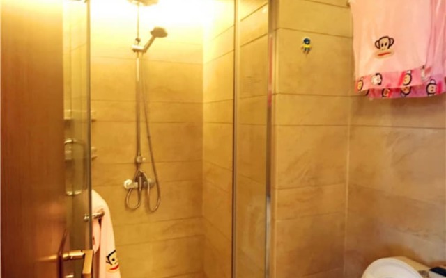 Sanya Linglong Lulushun Hotel