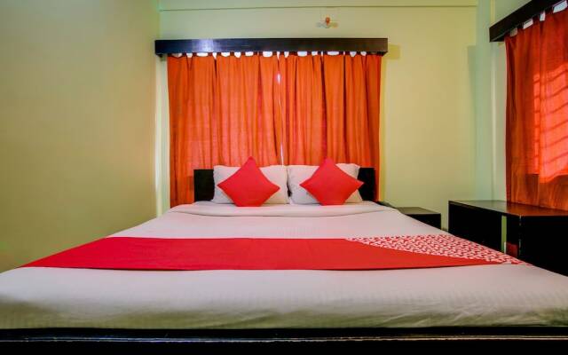 OYO Flagship 604 Ballygunj Kolkata