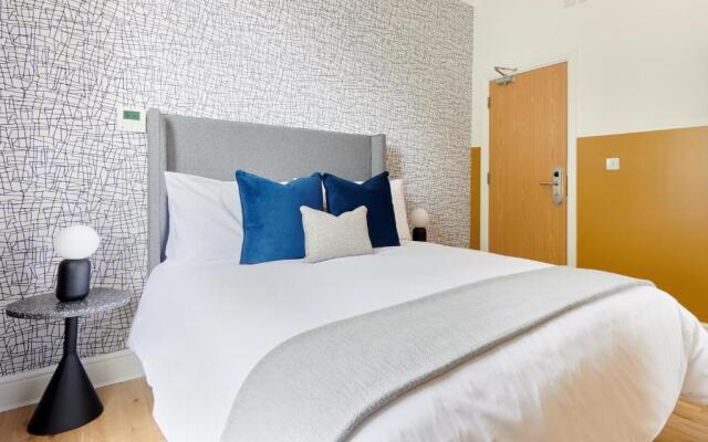 Corner House Hotel